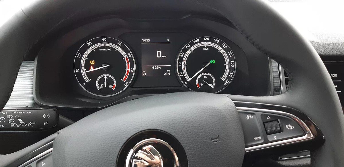 Приборная панель Шкода Кодиак