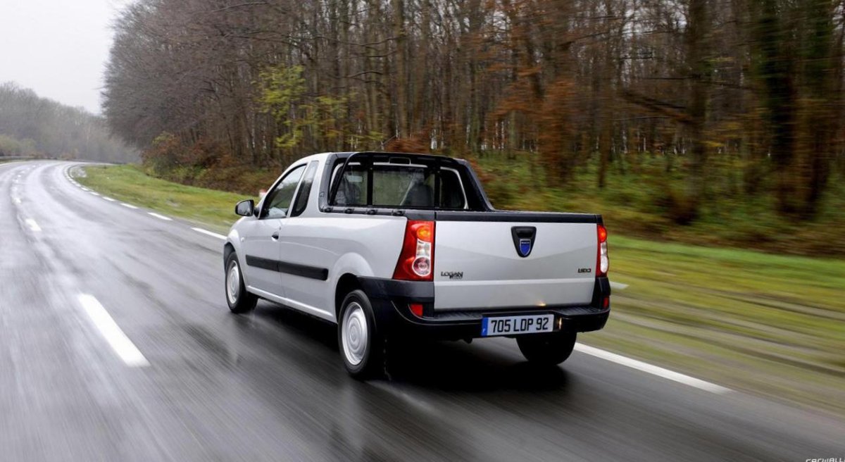 Renault Logan pick-up