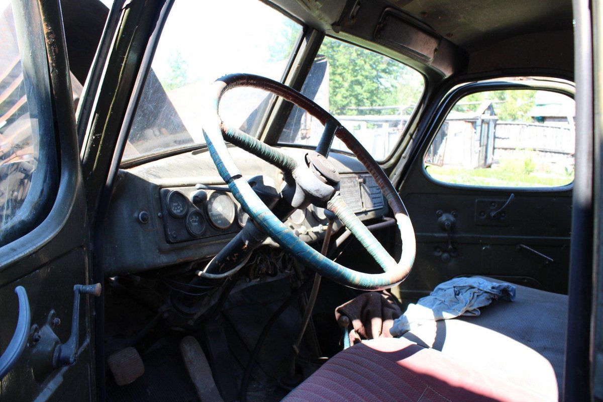 ЗИЛ 157 интерьер кабины