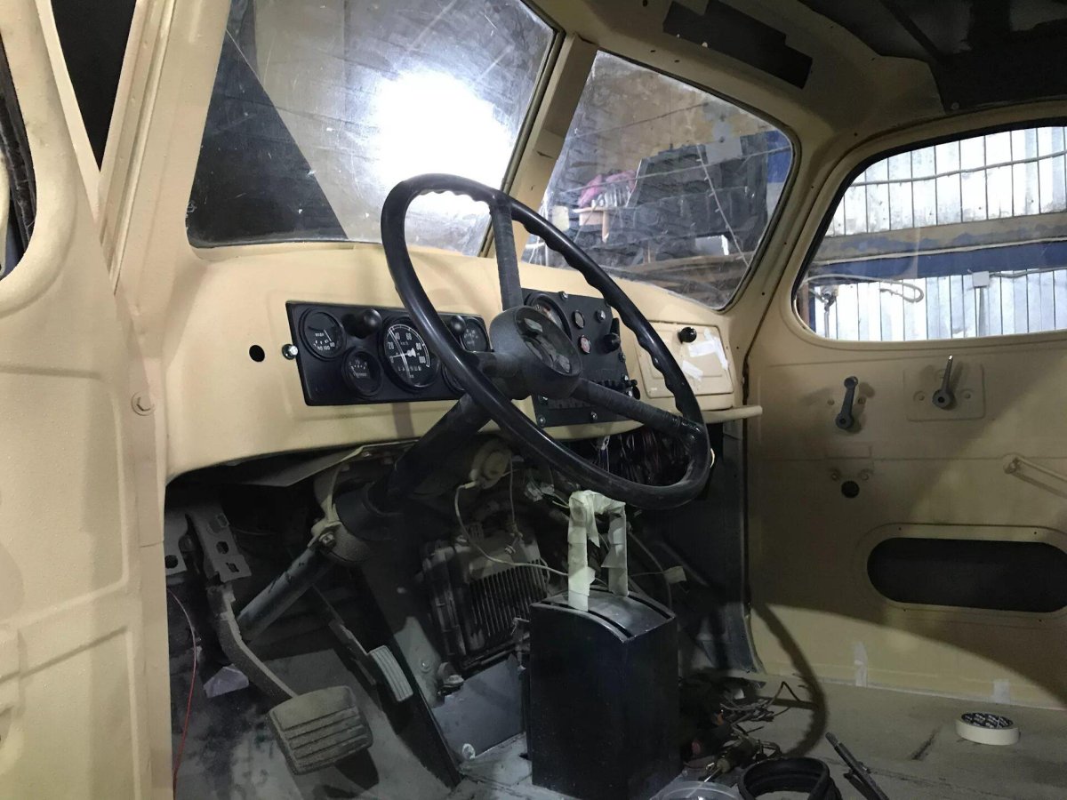 Панель ЗИЛ 157