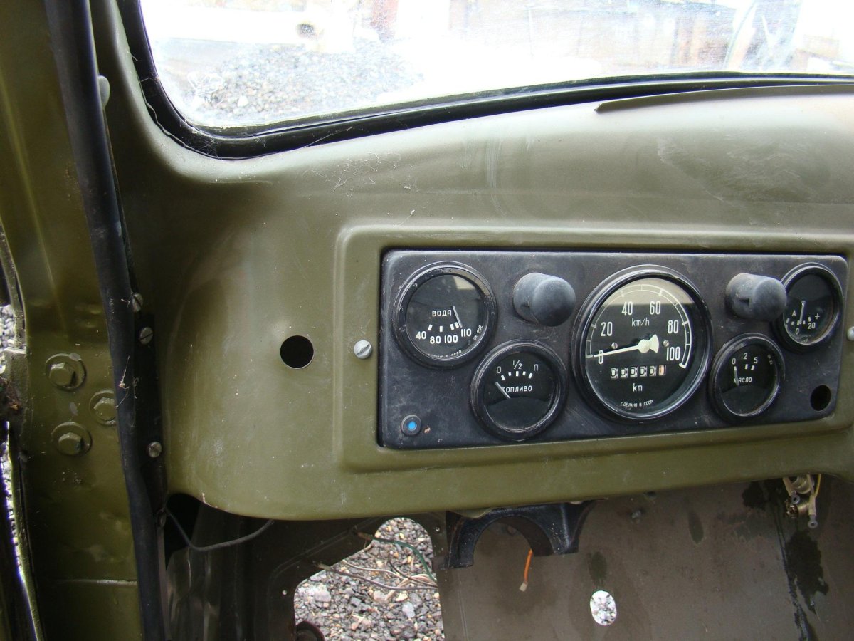 Приборная панель ЗИС 151