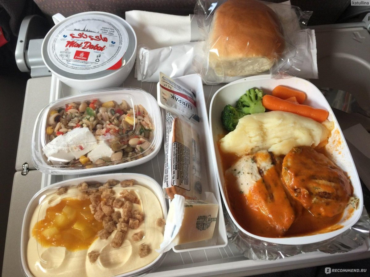 Emirates Airlines питание