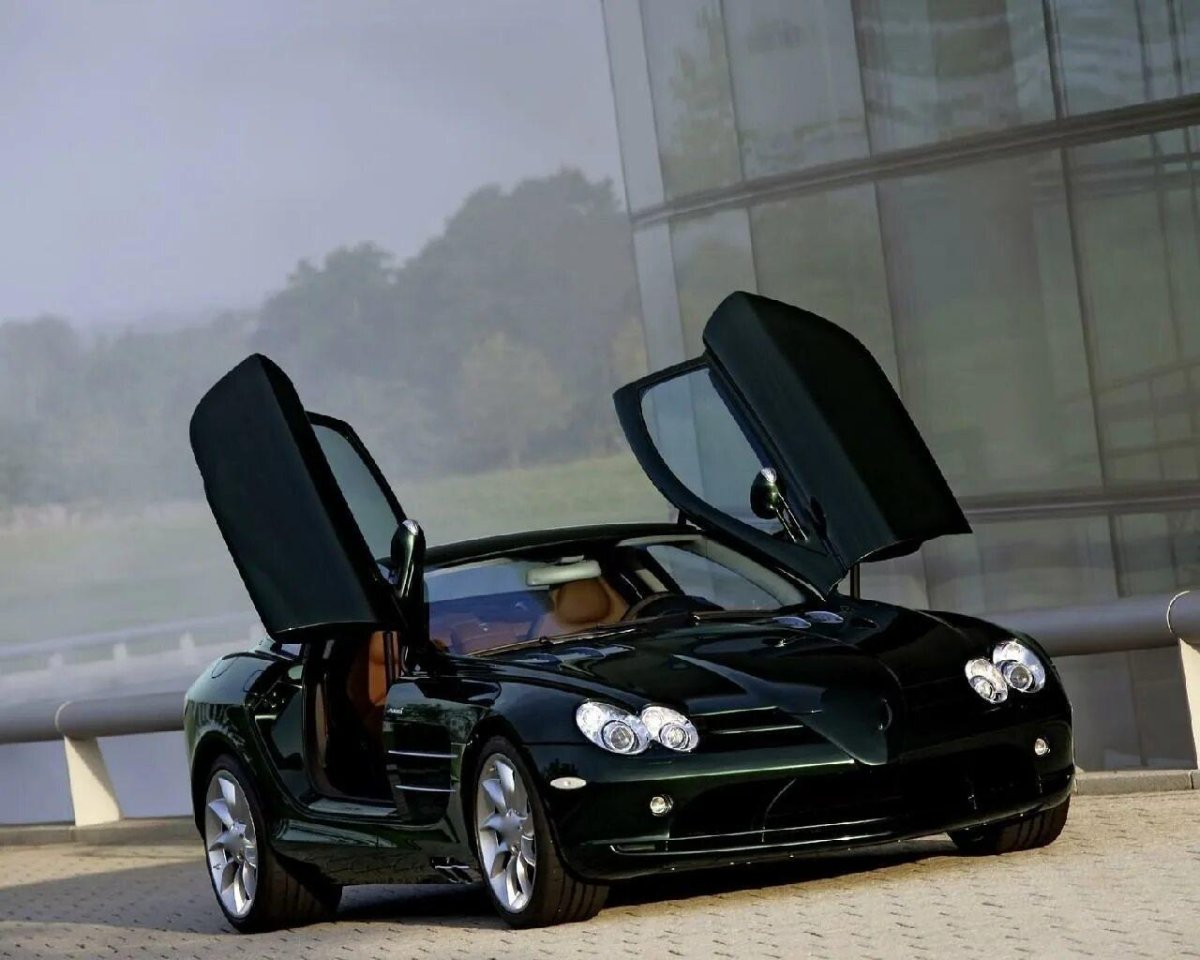 Mercedes Benz SLR MCLAREN 2005