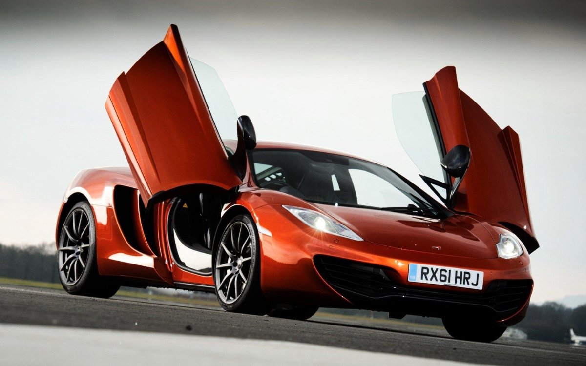 MCLAREN mp12 c