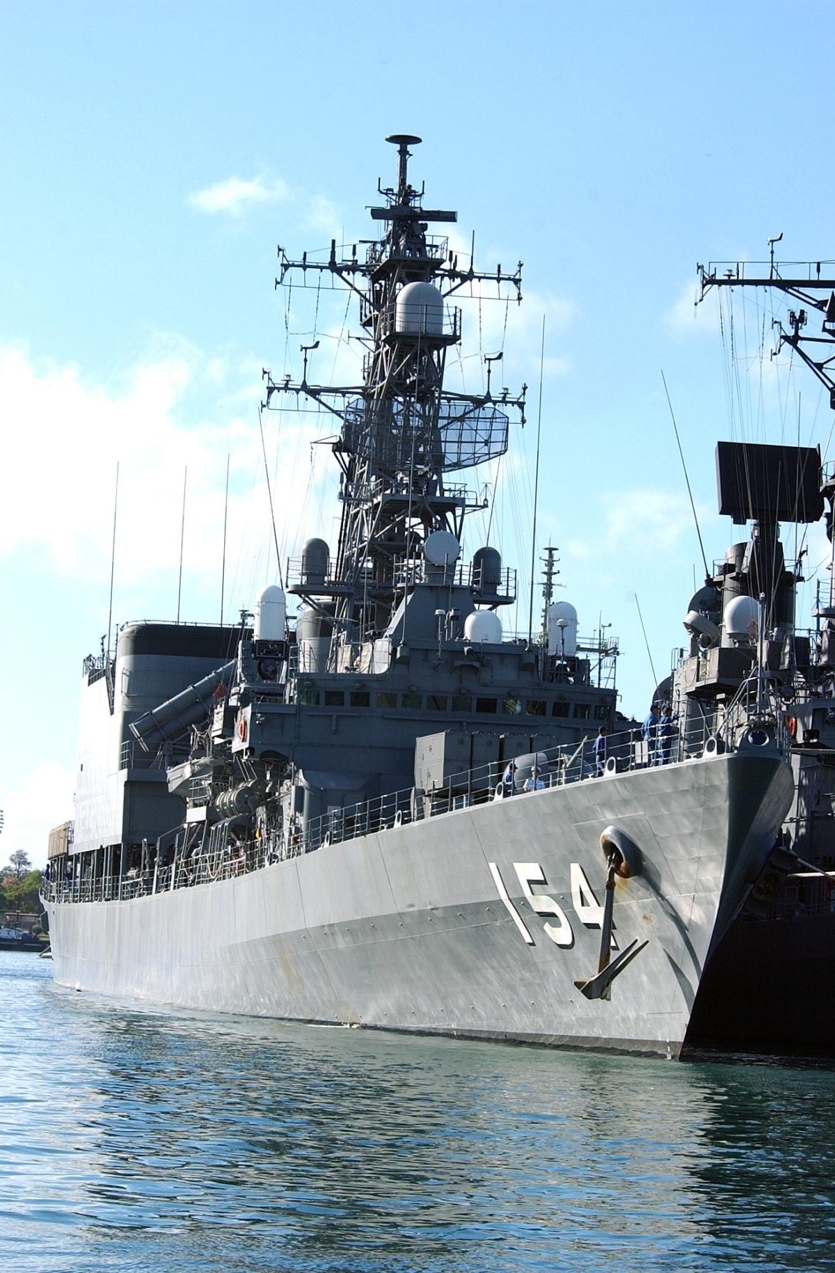 Эсминец сил самообороны Японии