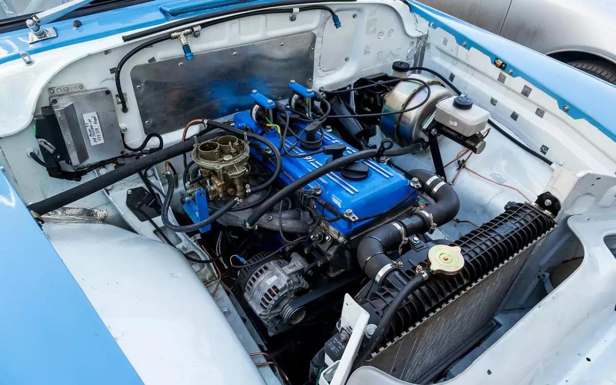 Подкапотка Волга 3110 402