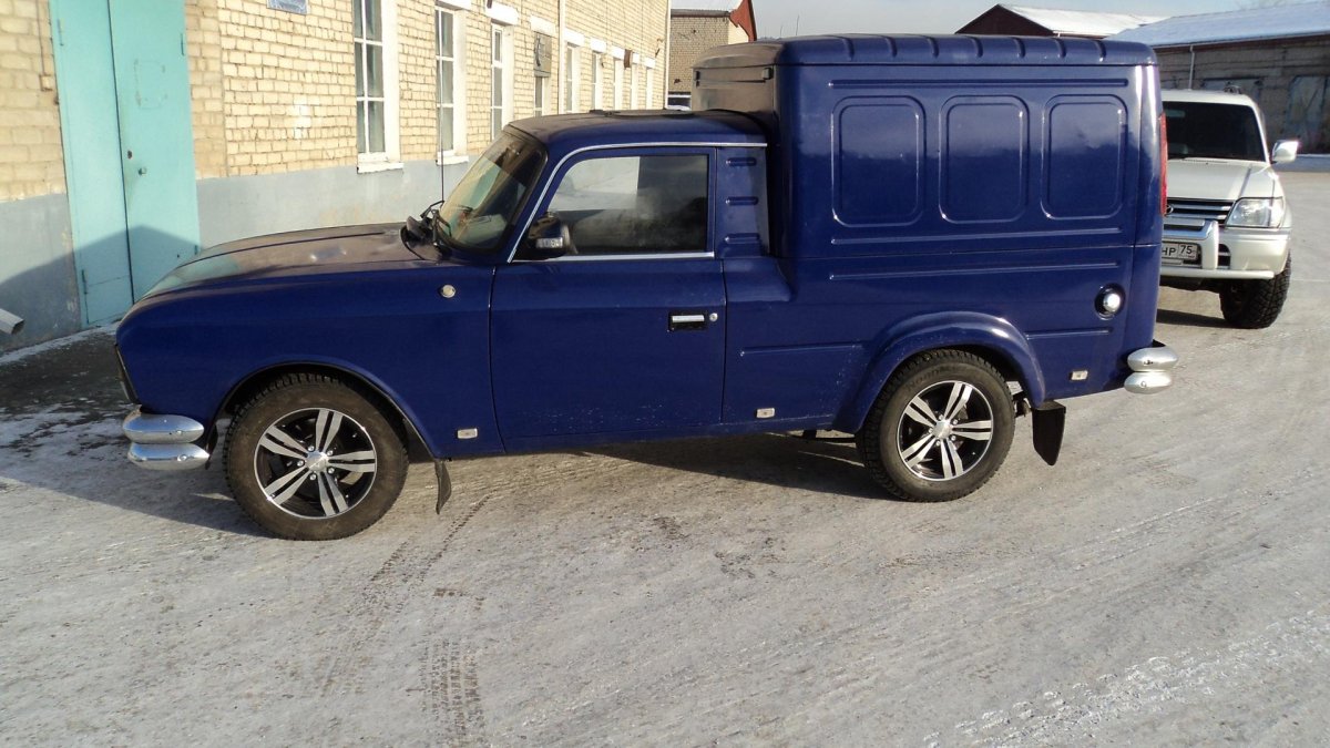 Москвич ИЖ 2715