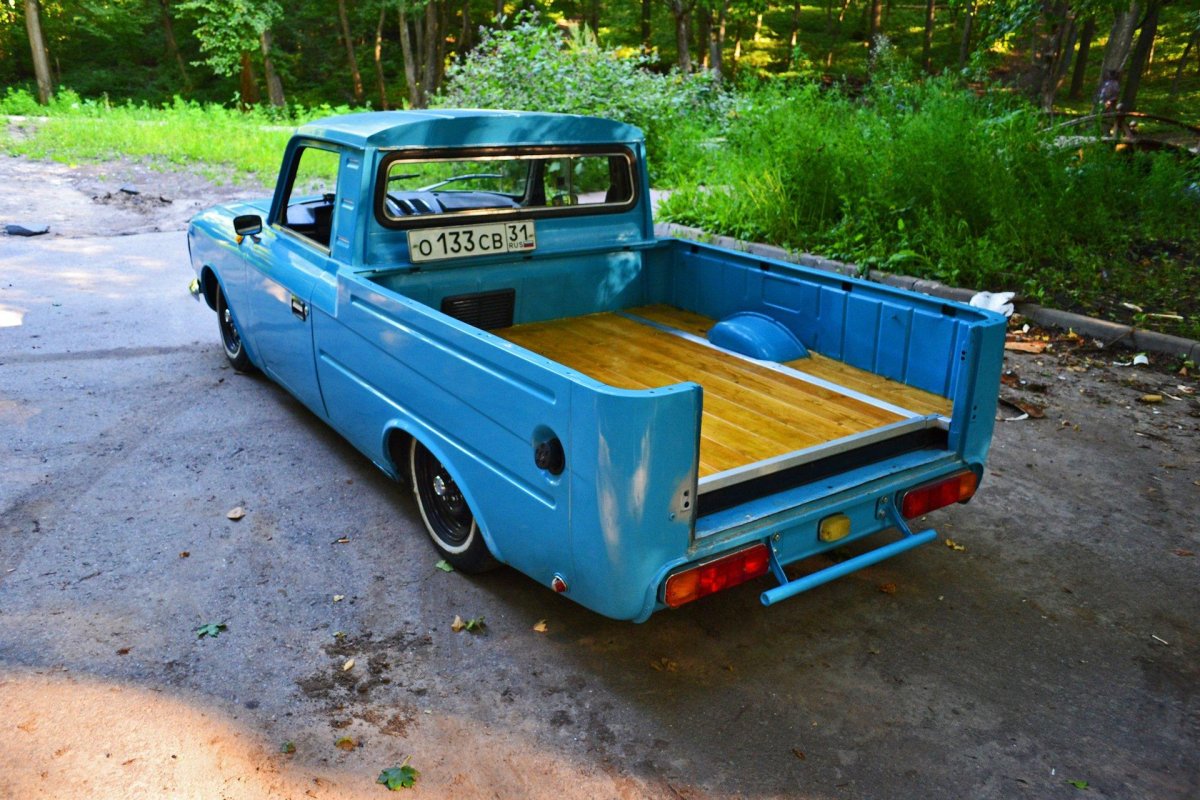 Москвич ИЖ 2715