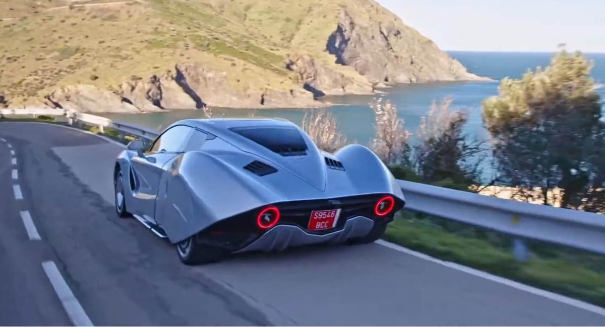 Испано Сюиза 404