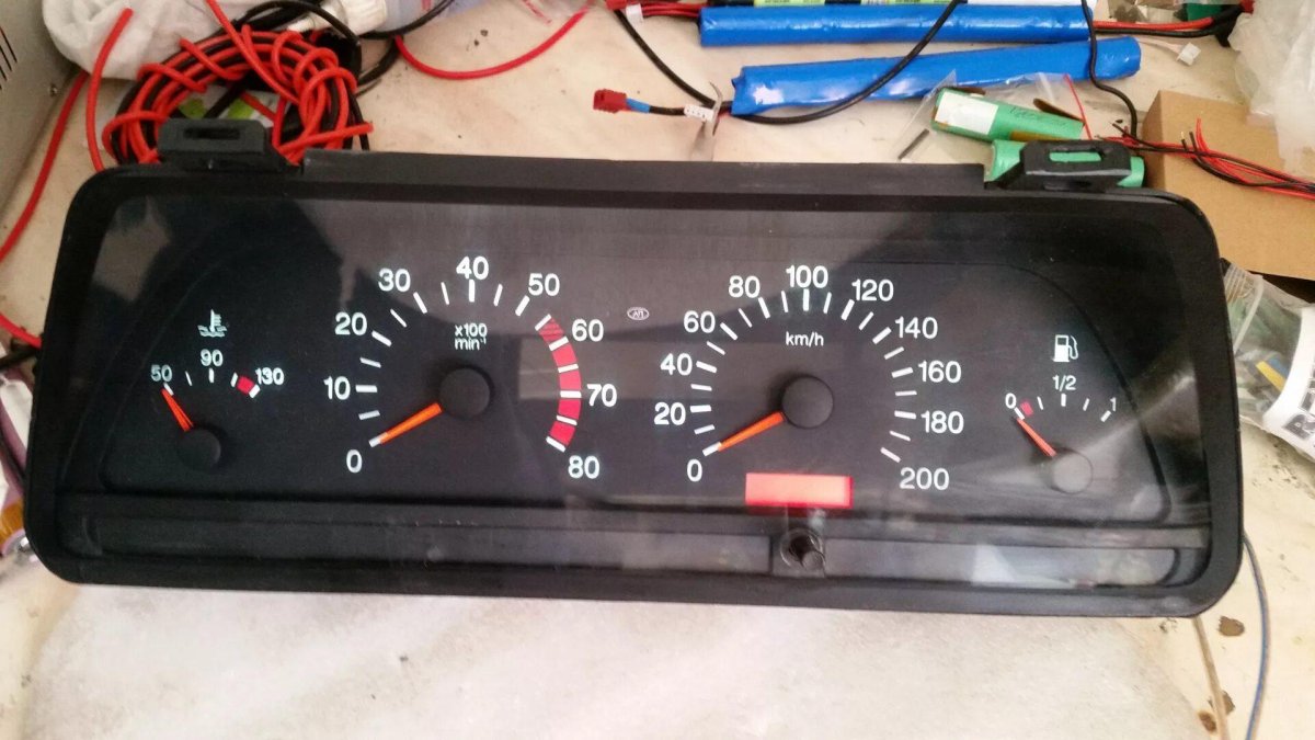 Приборная панель ВАЗ 2110