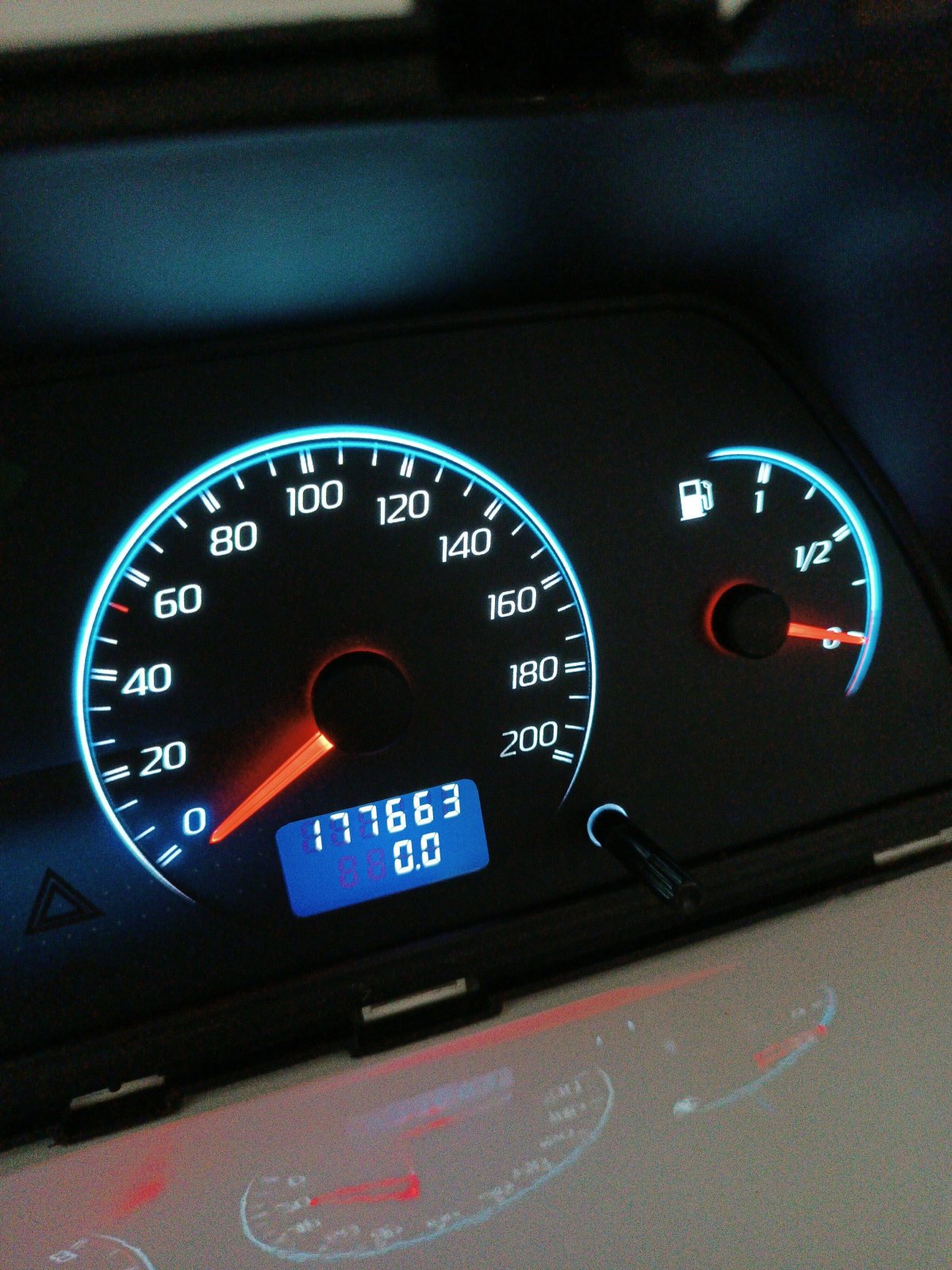 Приборная панель ВАЗ 2115