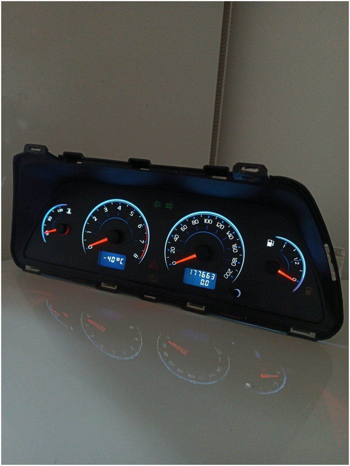 Щиток приборов ВАЗ 2114