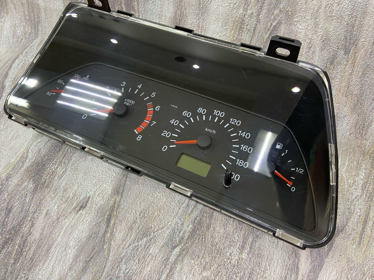 74.3801010 Комбинация приборов