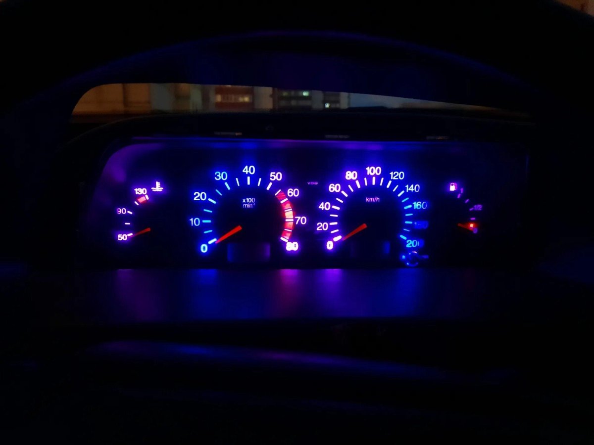 Зеленая подсветка приборов ВАЗ 2110