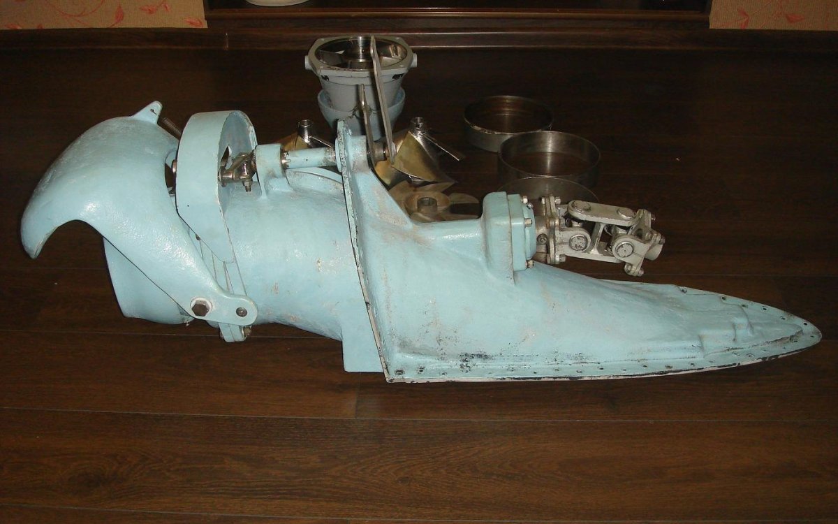 Катер Амур водомет