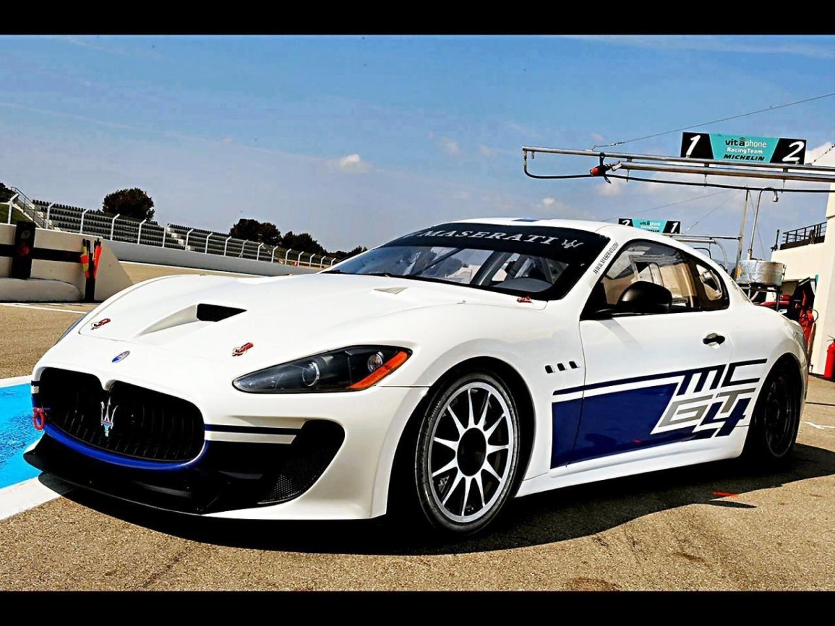 Maserati GRANTURISMO MC gt4