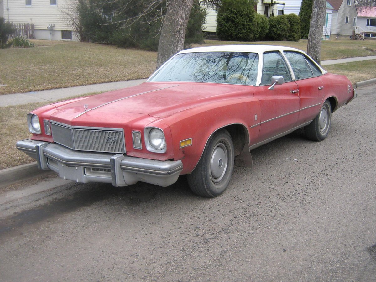 Buick Regal 1973 sedan