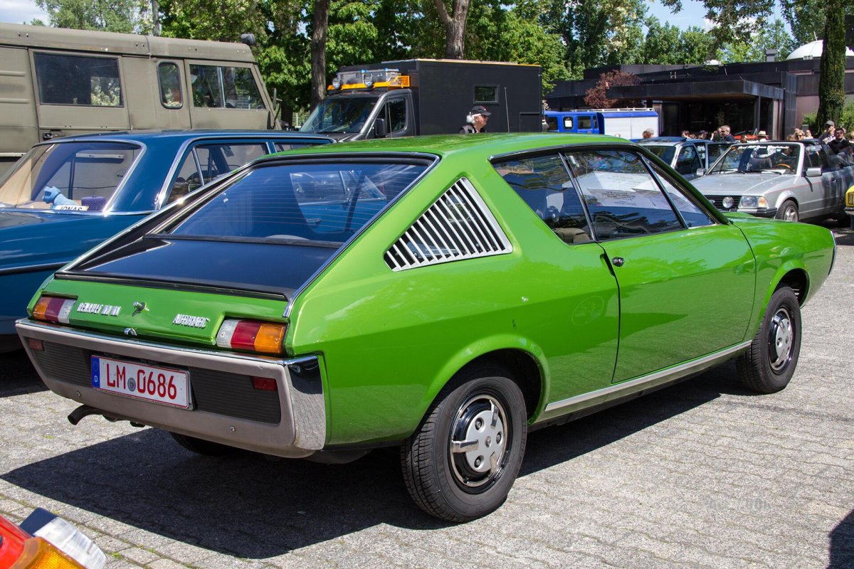 Renault 17