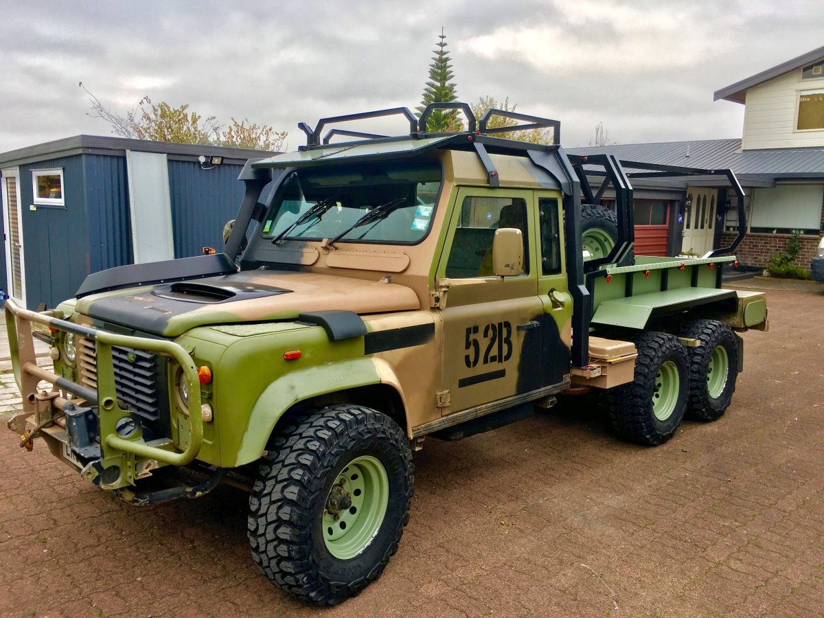 Дефендер Camper 6x6