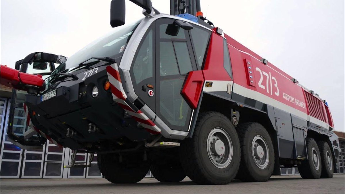 Пожарная машина Rosenbauer Panther