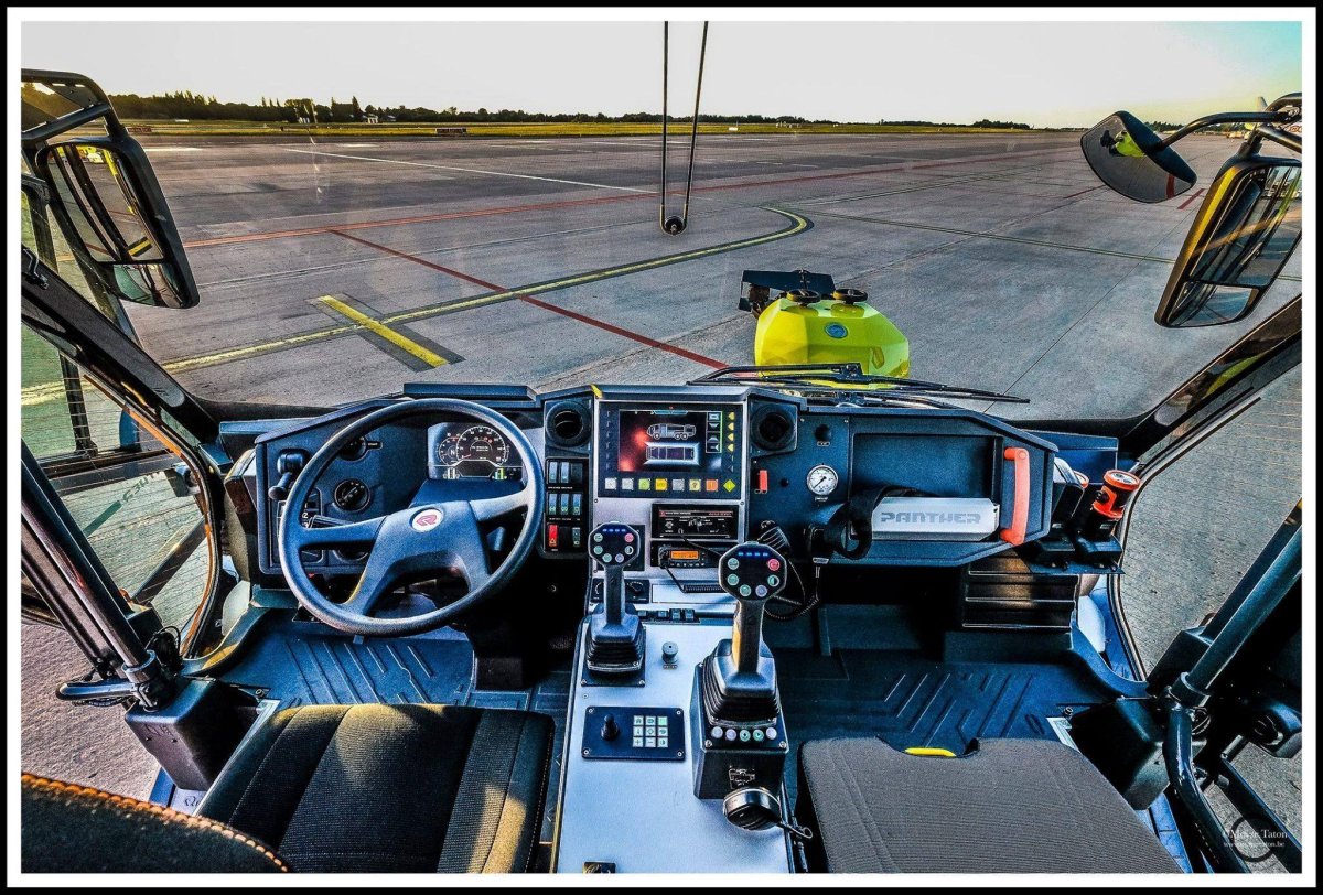 Кабина Rosenbauer Panther