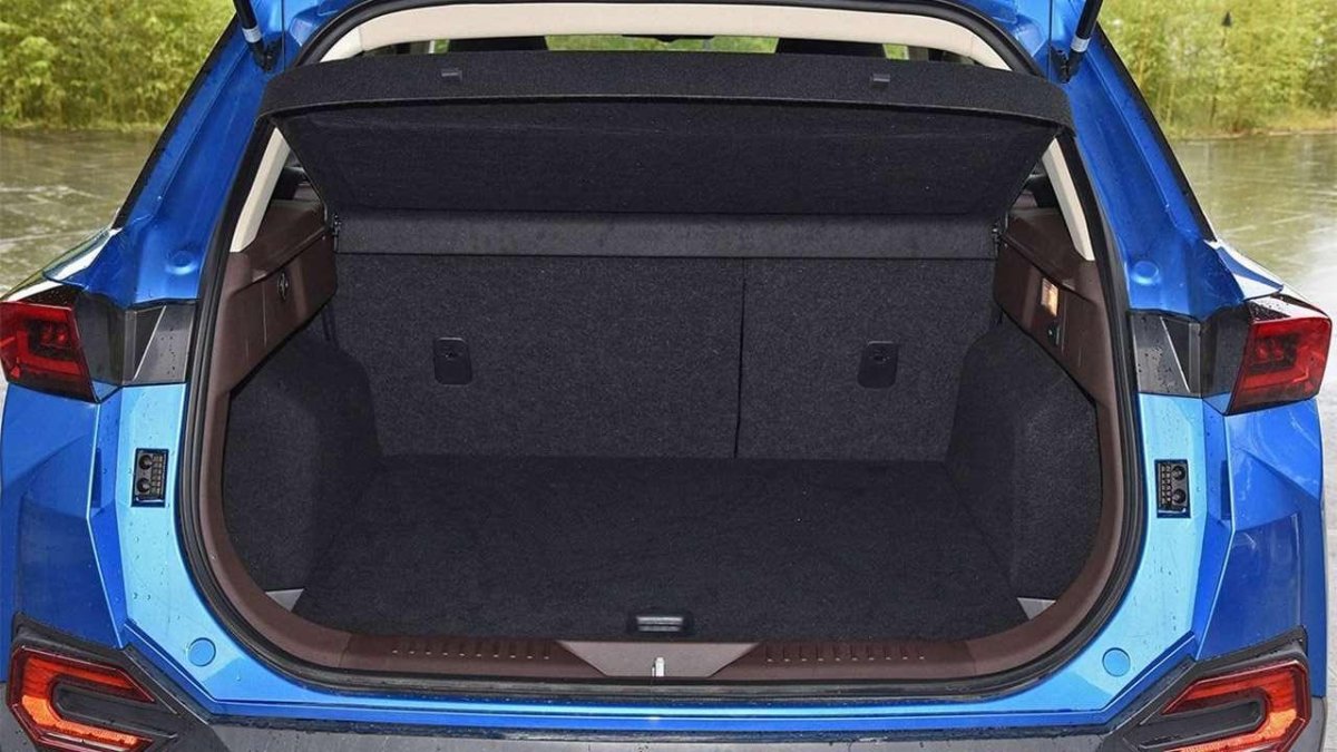 FAW Bestune t77 багажник