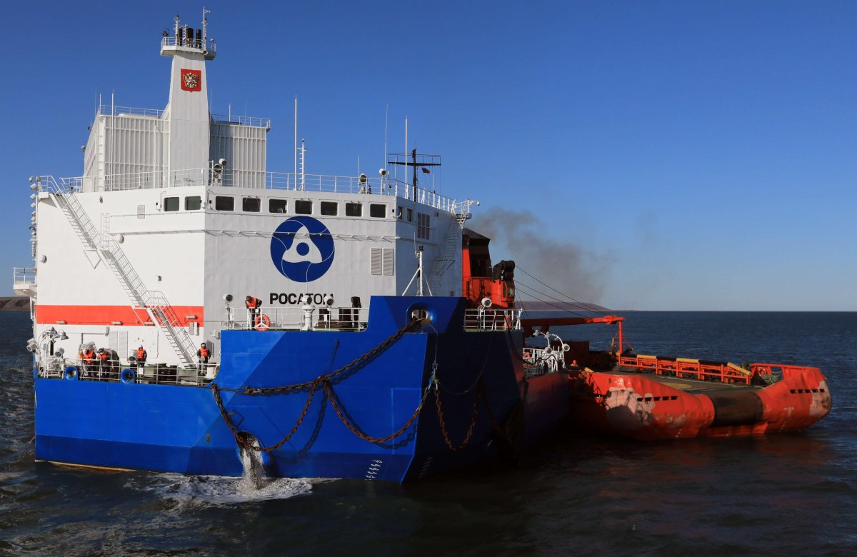 Академик Ломоносов плавучая атомная электростанция