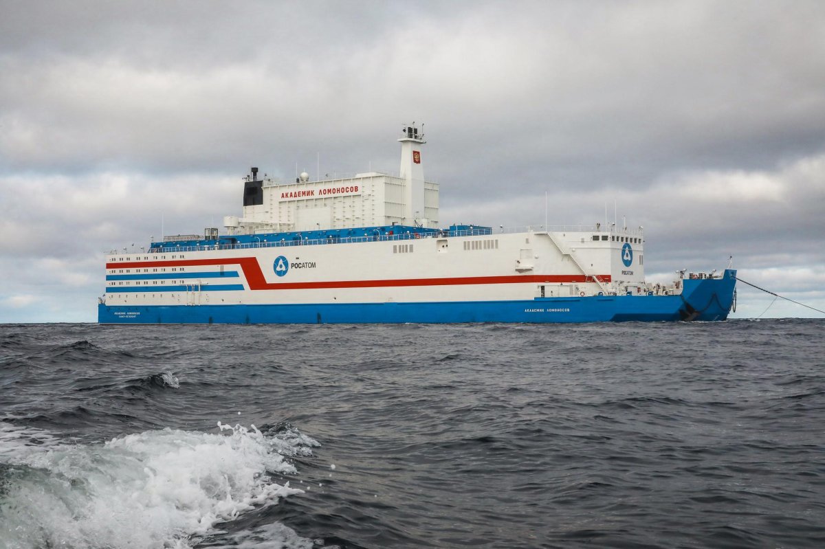 Плавучая АЭС академик Ломоносов