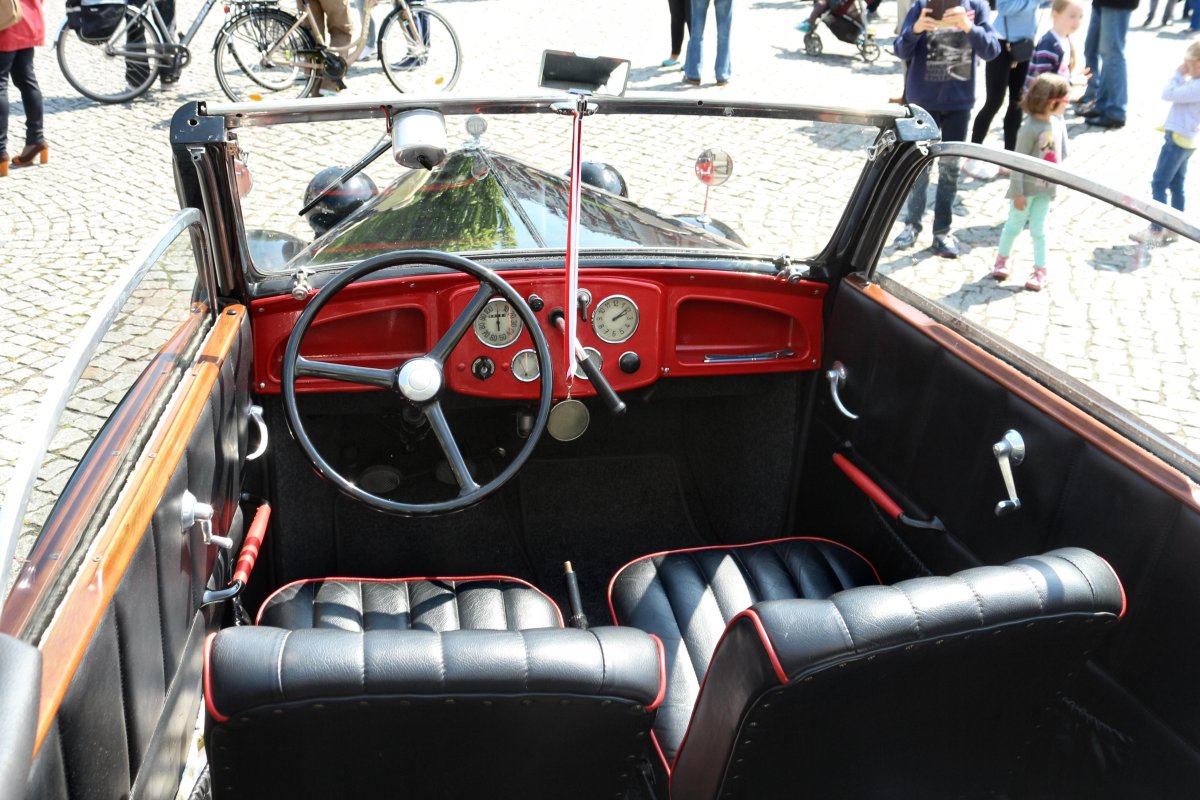 Автомобиль DKW f8