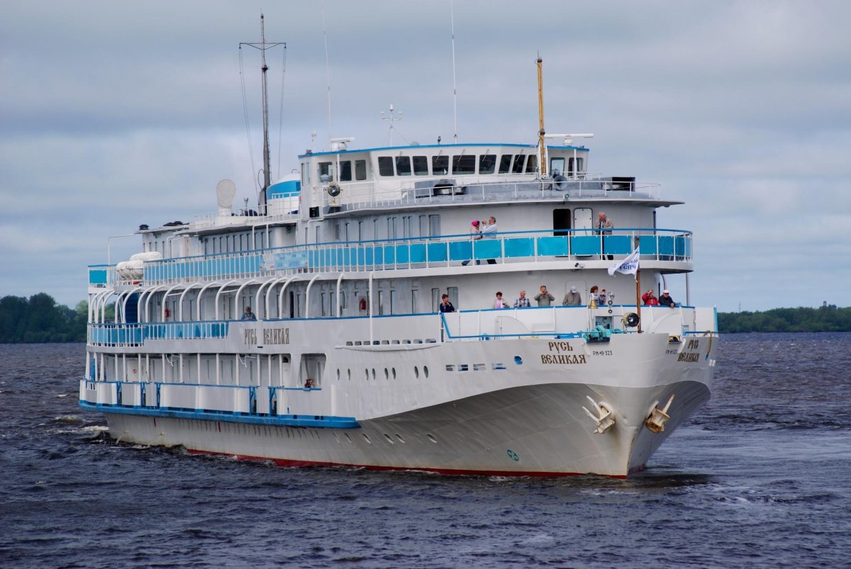 Лайнер Русь Великая круизный