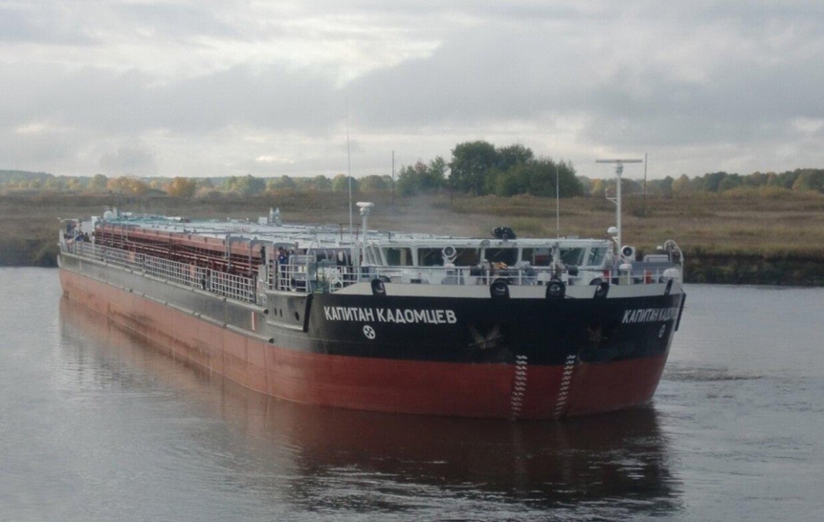 Сухогруз (река-море) «Владимир Молодцов»