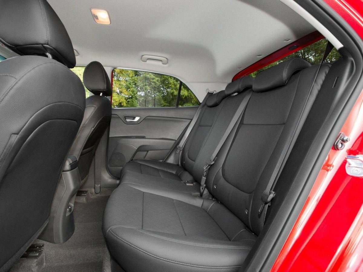 Киа Рио 4 салон