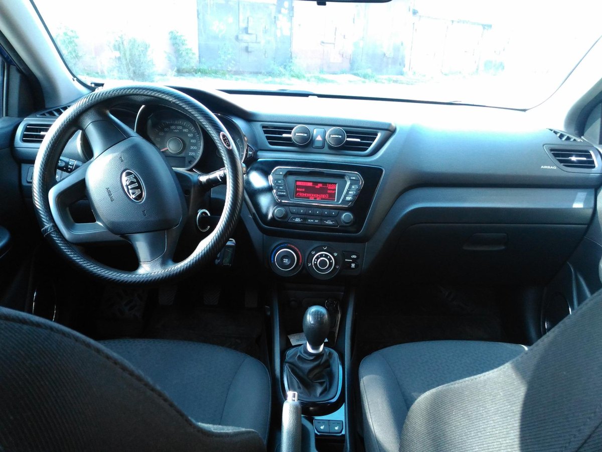 Kia Rio 3 салон