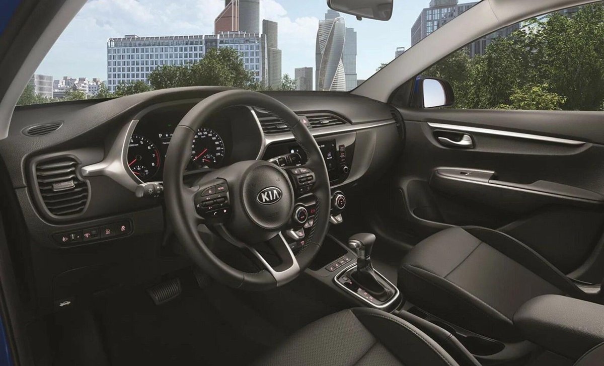 Киа Рио 4 2021 салон