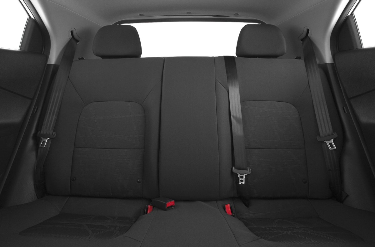 Киа Рио 4 задний ряд
