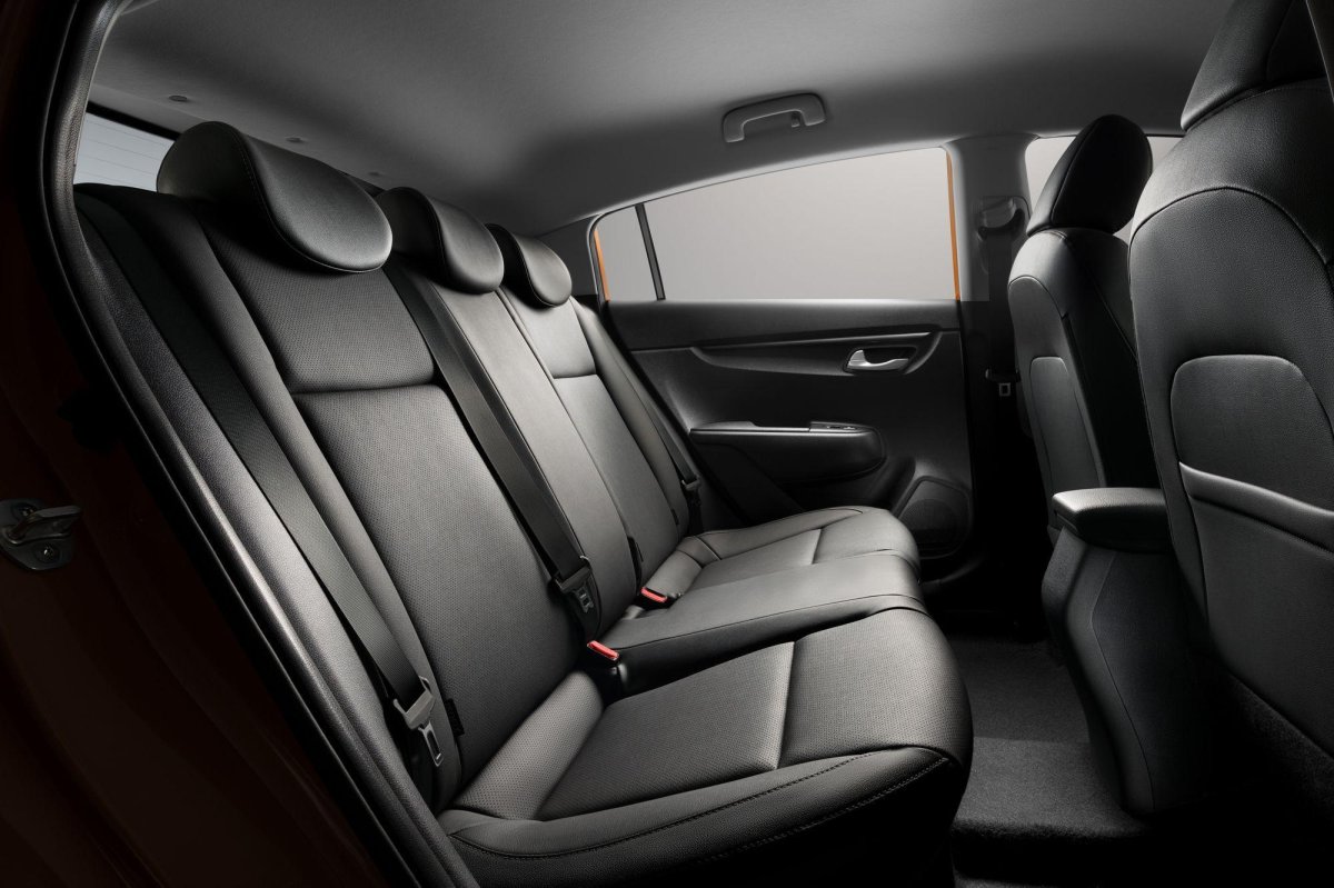 Киа Рио Икс лайн 2020 салон