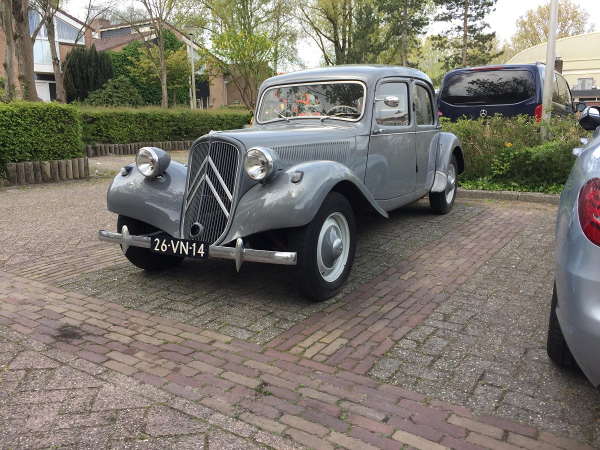 Citroen traction avant салон