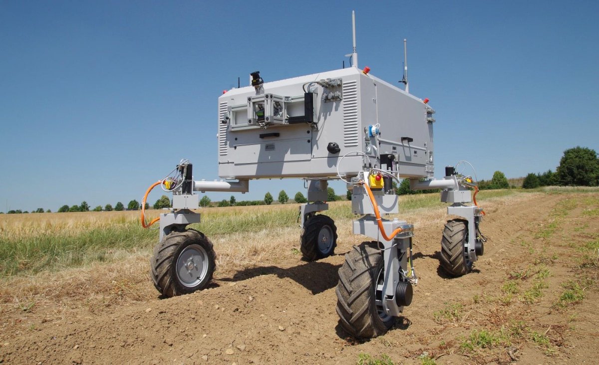 Полевой робот BONIROB