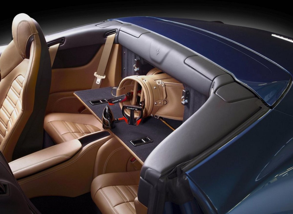 Ferrari California 2014 салон