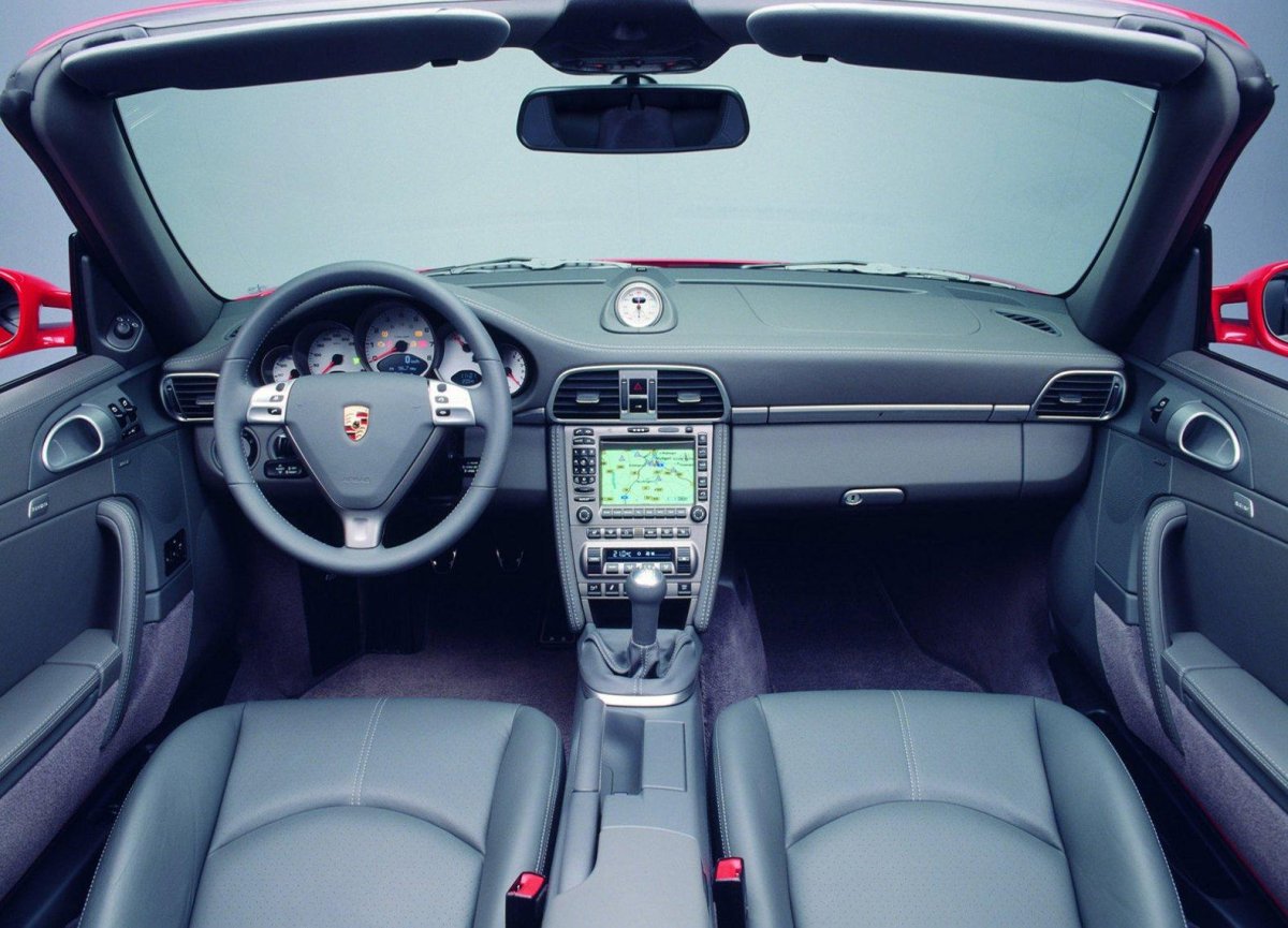Porsche 911 2005 салон