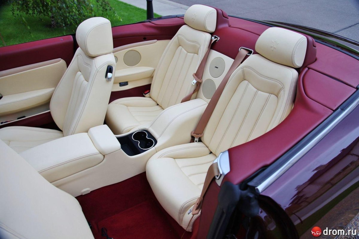 Мазерати кабриолет салон