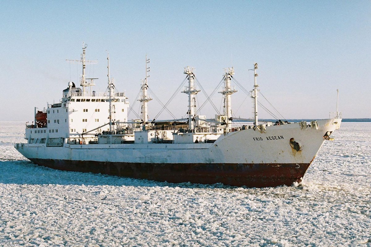 Frio Forwin судно