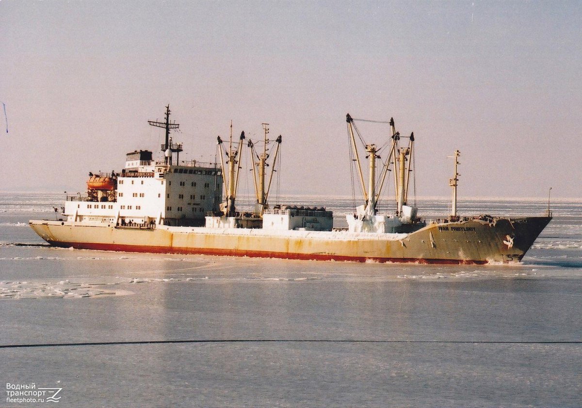 Транспортный рефрижератор космонавт Гагарин