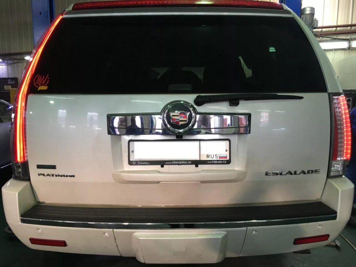 Задние фонари Кадиллак Эскалейд 3