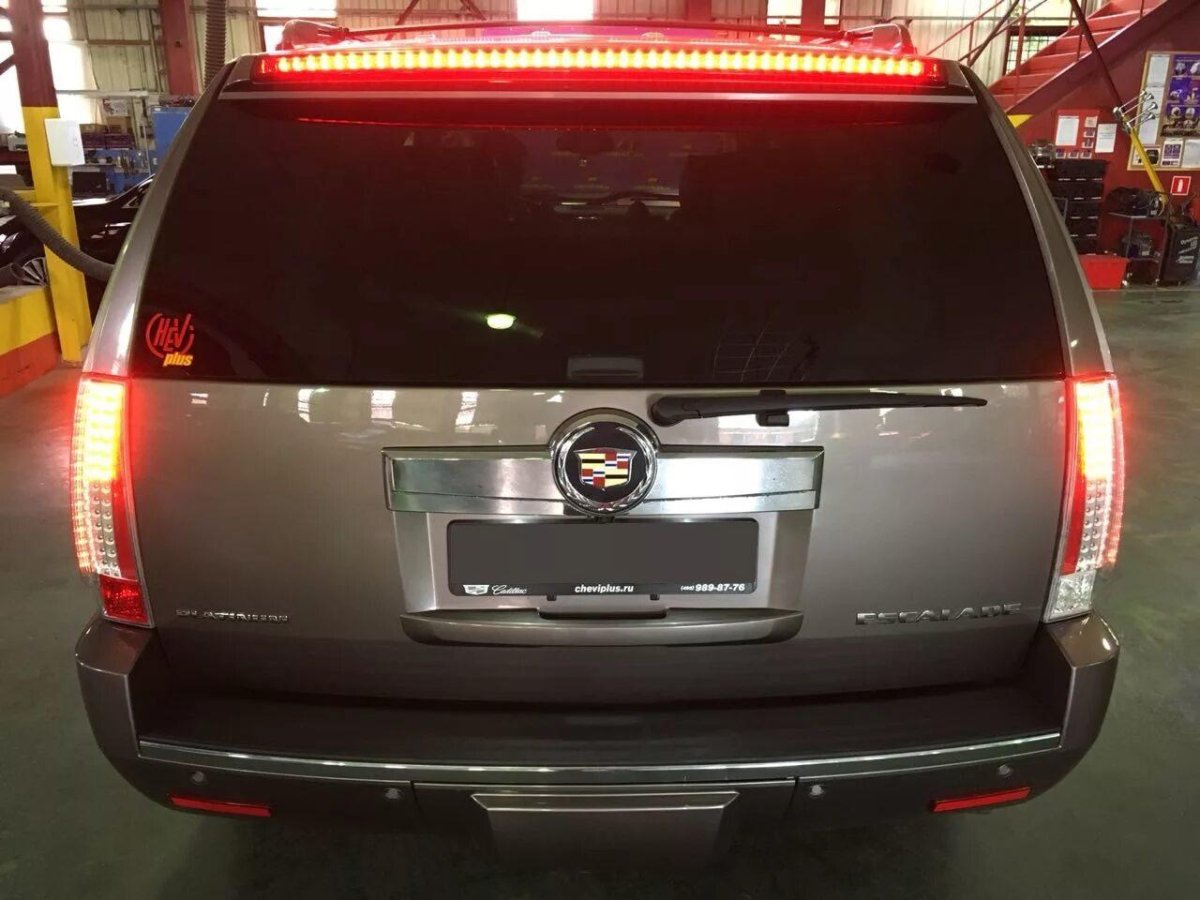 Задние фонари Кадиллак Эскалейд 3
