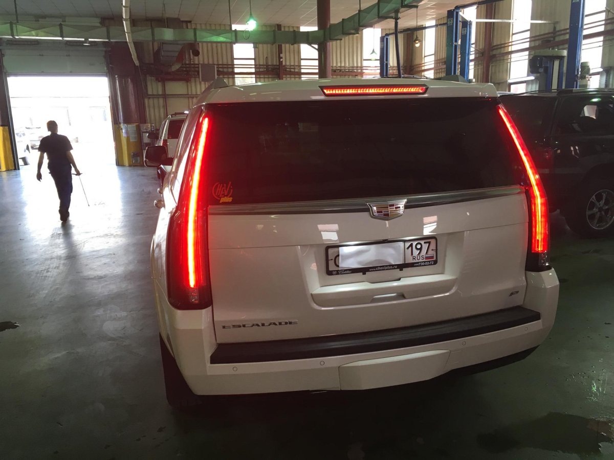 Cadillac Escalade, 2013 задние фонари