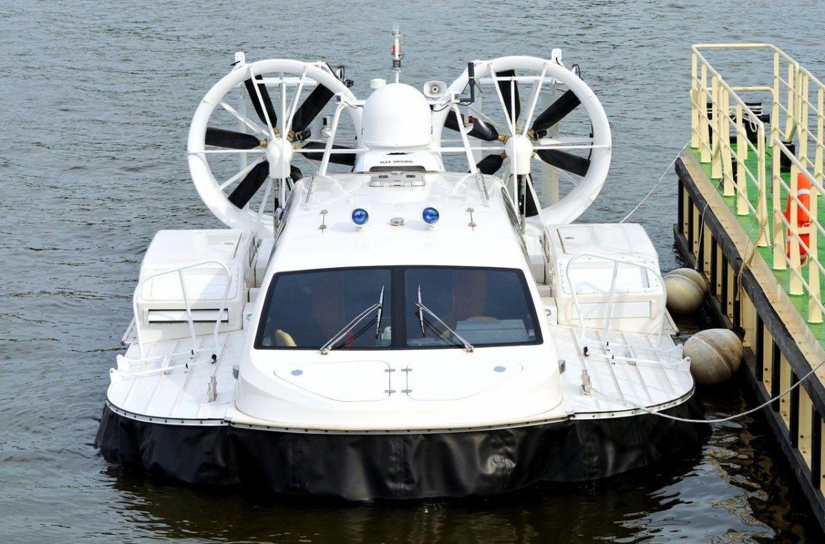 Амфибийный катер «Нептун 15»