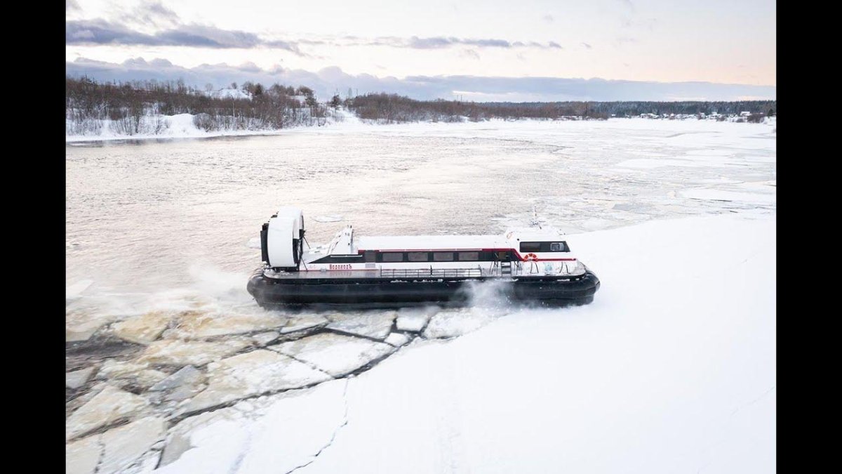СВП Бирюса на Байкале