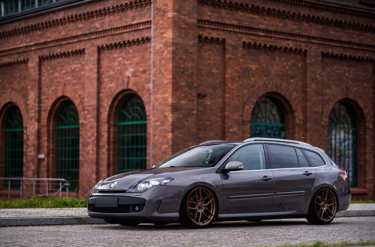 Рено Лагуна 3 на 18 дисках