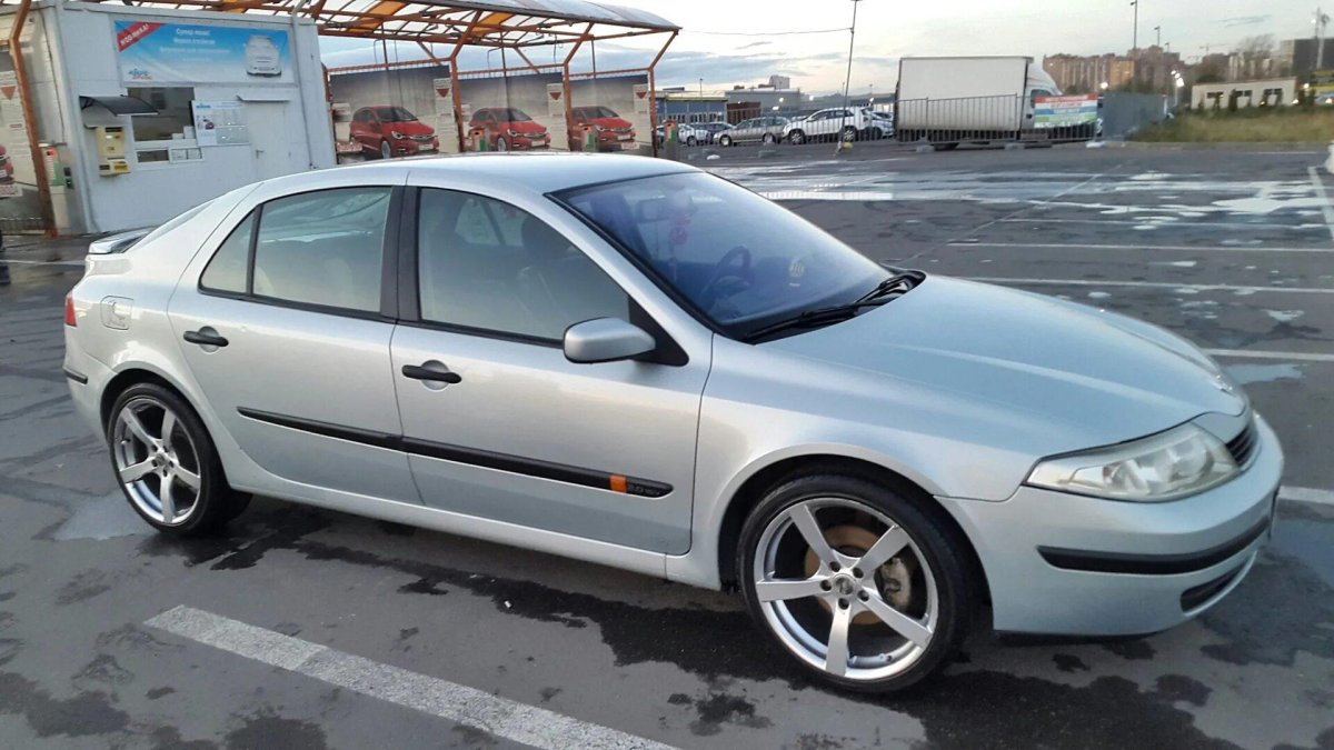 Рено Лагуна 2 белая